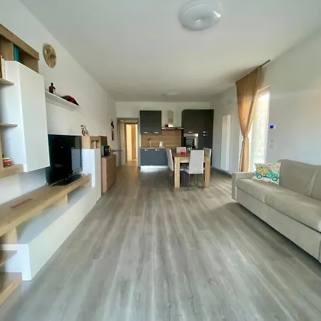 Dalia Lakefront Appartement *